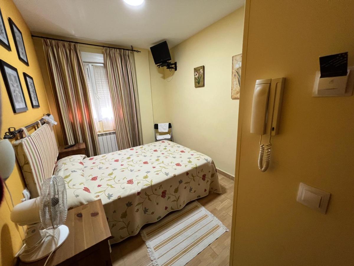 Hostal La Colmena Vicolozano Ngoại thất bức ảnh