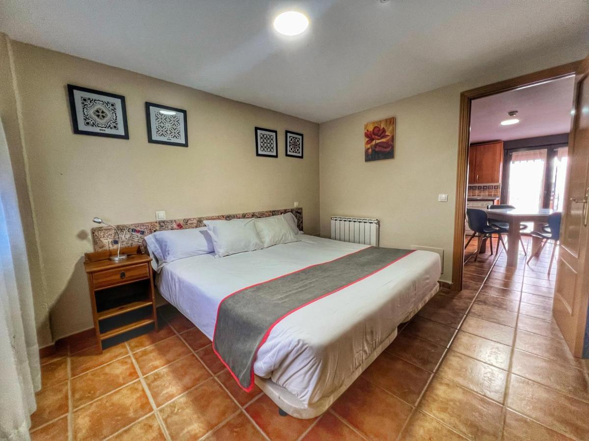 Hostal La Colmena Vicolozano Ngoại thất bức ảnh