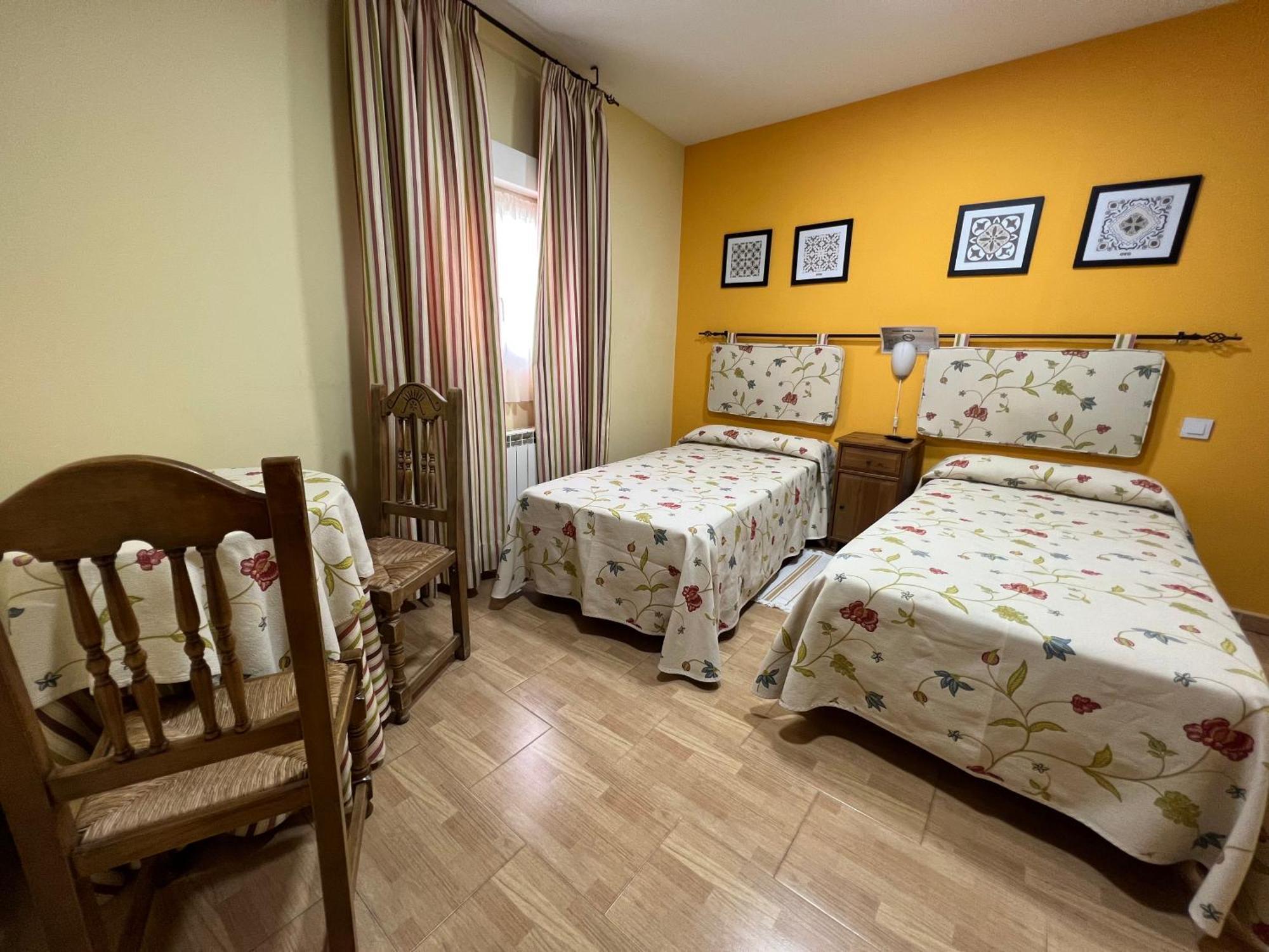 Hostal La Colmena Vicolozano Ngoại thất bức ảnh