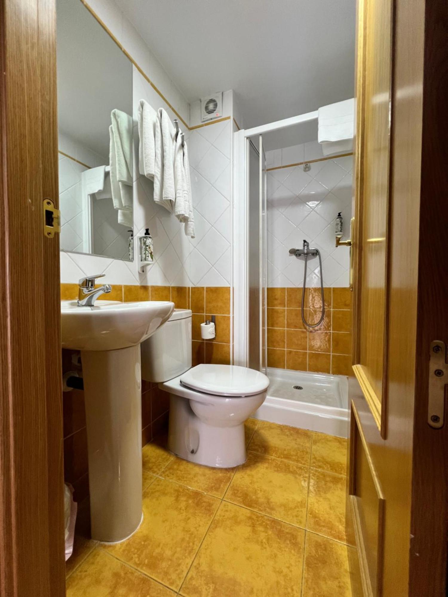 Hostal La Colmena Vicolozano Ngoại thất bức ảnh