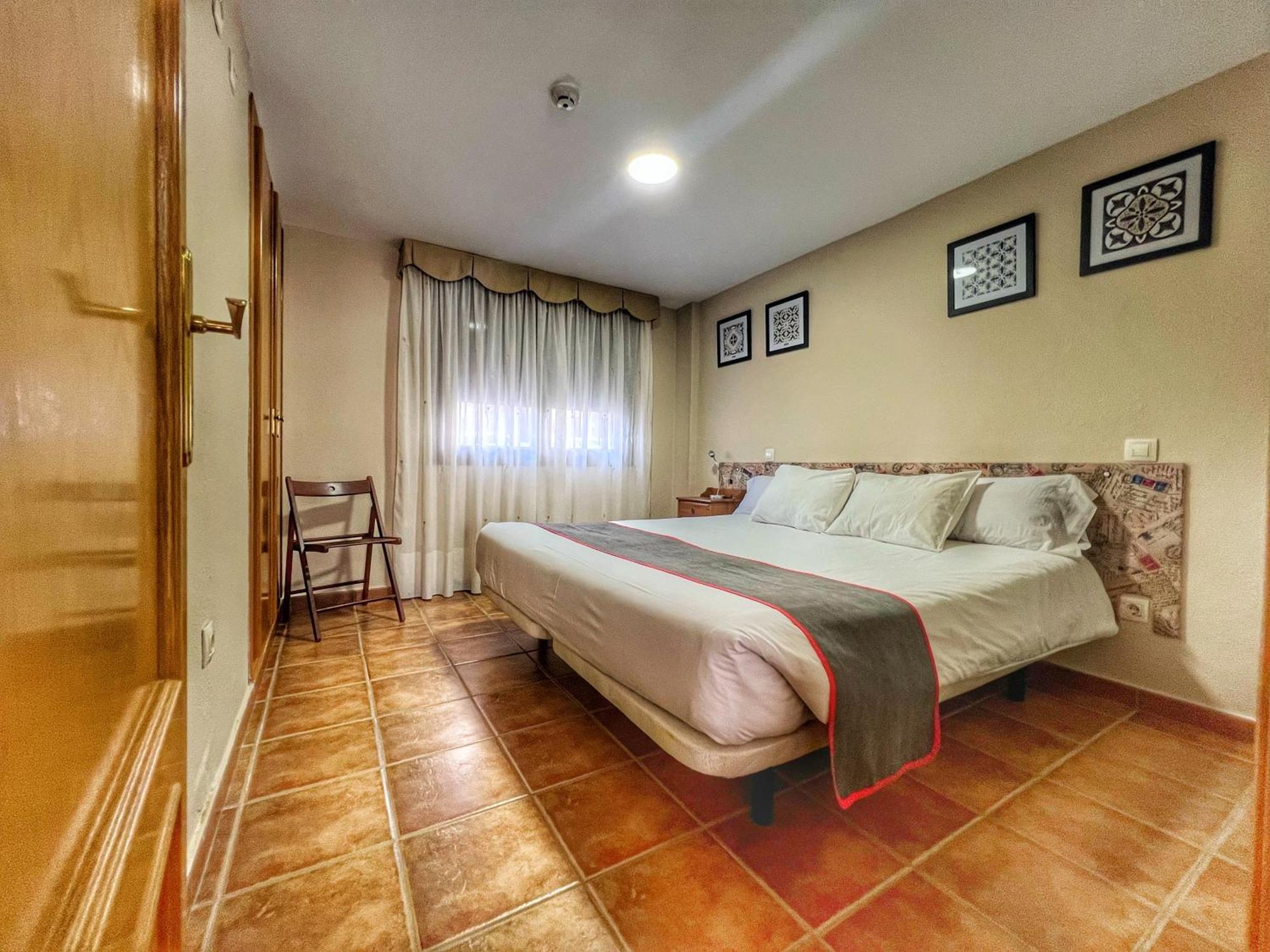 Hostal La Colmena Vicolozano Ngoại thất bức ảnh